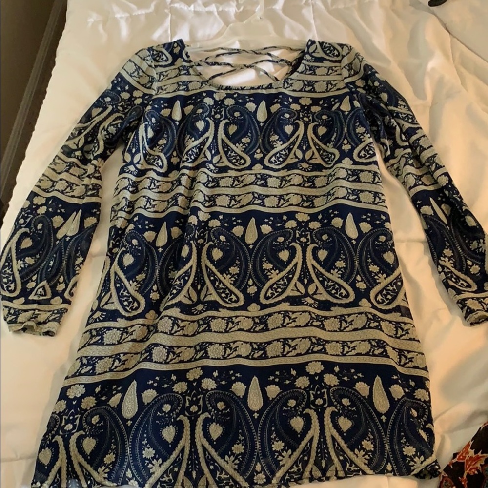 Dress - Picture 2 of 2